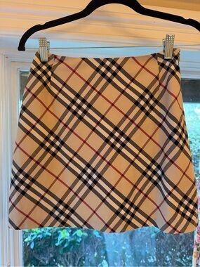 Authentic Burberry Mini Skirt in Excellent Condition